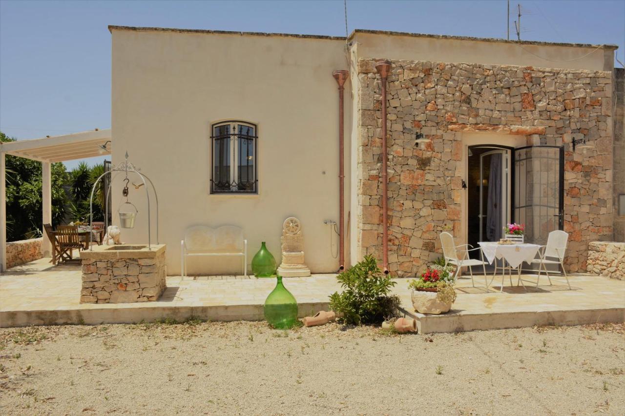 فيلا Casale Conte Dell'Anna بورتو سيساريو المظهر الخارجي الصورة